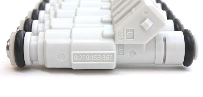 Bosch, Volvo fuel injector, White