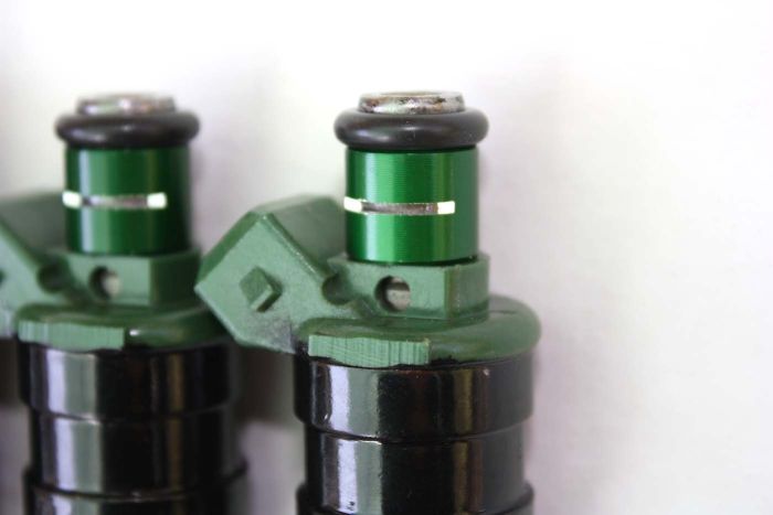 SET / 8 Fuel Injectors