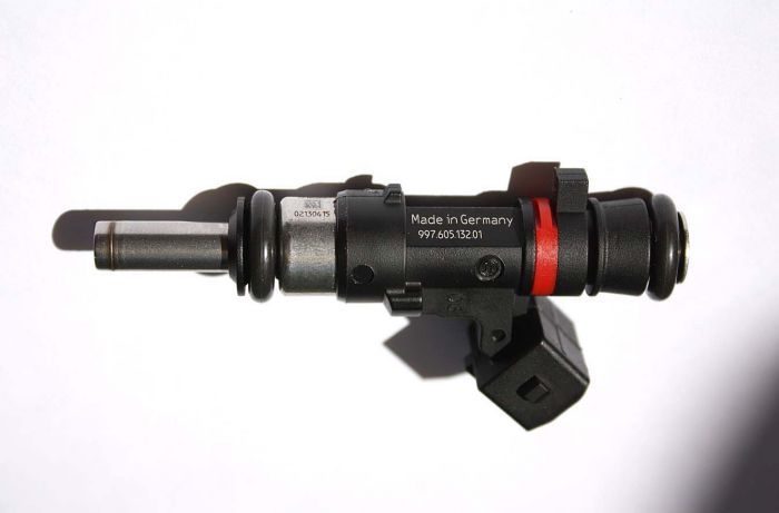 Standard Length Bosch EV14 Fuel Injector with Extended Nozzle