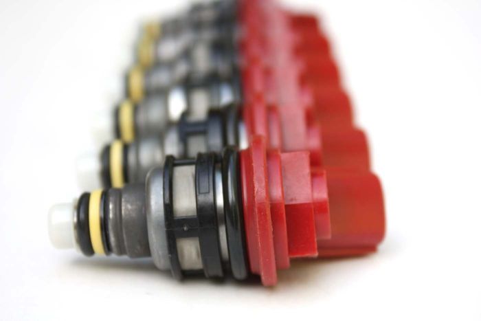 Brand-new, Flow-Matched set of high-performance, custom Japanese Electronics Corp JECS, Bosch fuel injectors. Nissan SR20DE, KA24DE, VG30DE, VE30DE, VQ30DE Nissan JECS, Phase II Fuel Injectors, S13, S14, S15, 200sx, side feed